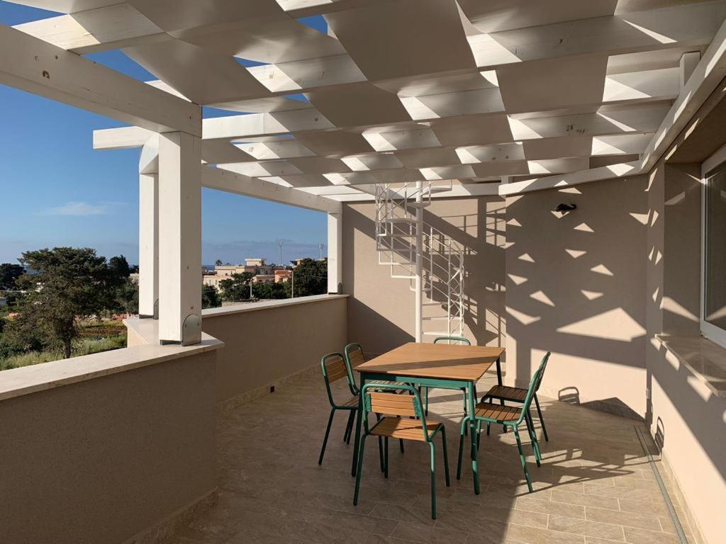 Terrace Ini Leilighet Terrasini Eksteriør bilde