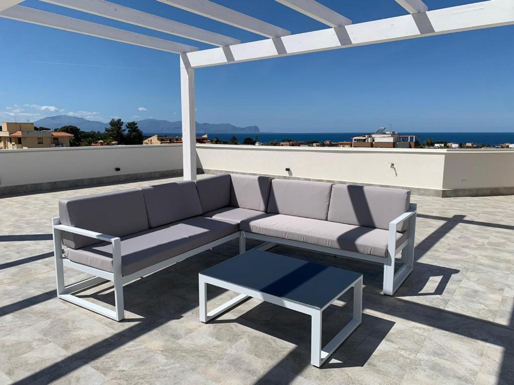 Terrace Ini Leilighet Terrasini Eksteriør bilde